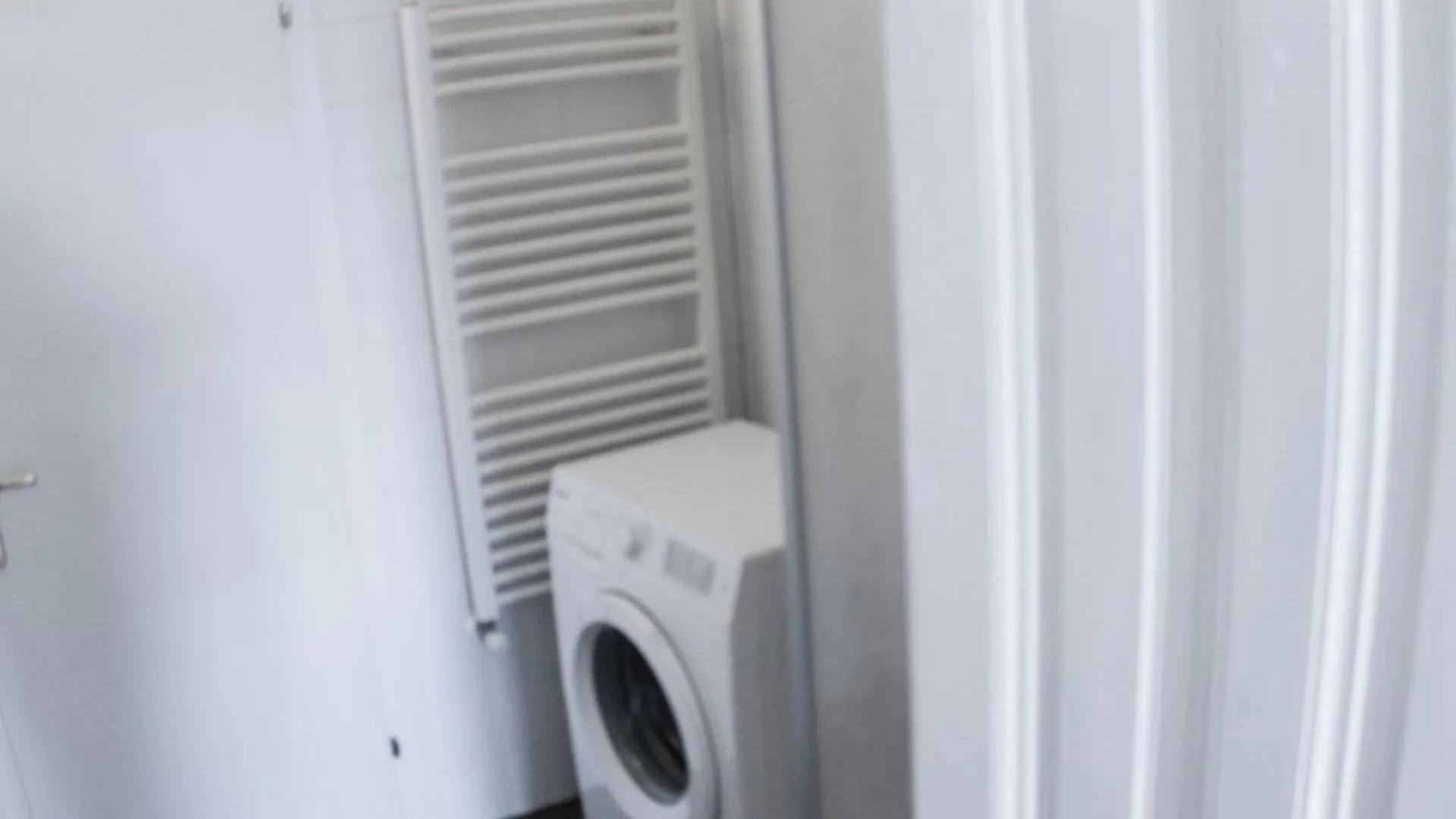Spittelau Chillout Lounge Spacious Bright Contactless Selfcheckin فيينا