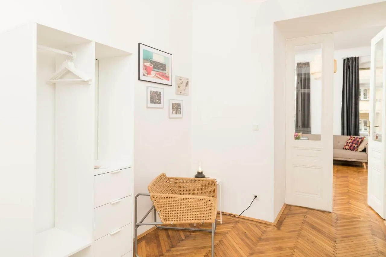 Ferienwohnung Spittelau Chillout Lounge by ichbucheAT Wien Apartment