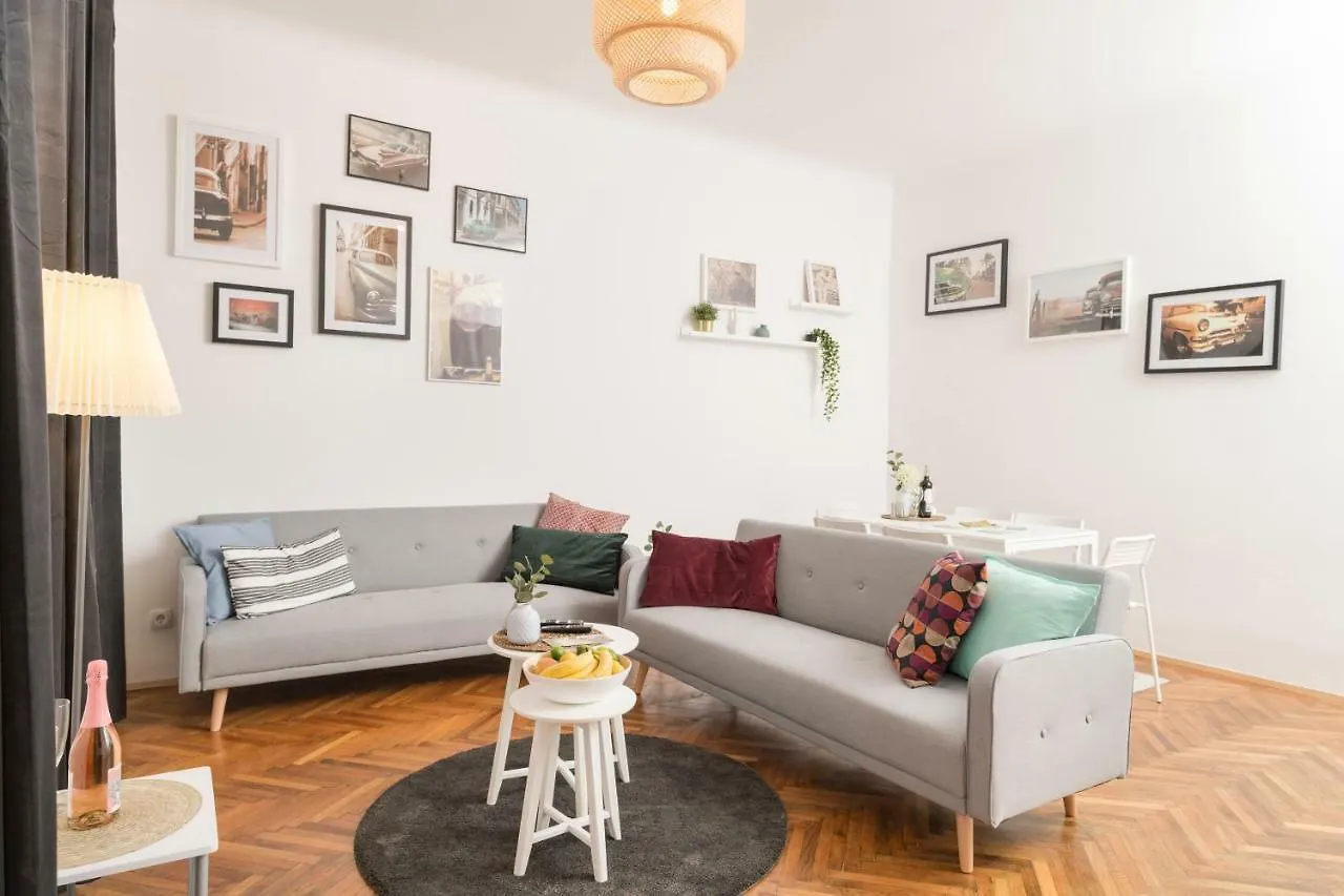 Ferienwohnung Spittelau Chillout Lounge by ichbucheAT Wien 0*,