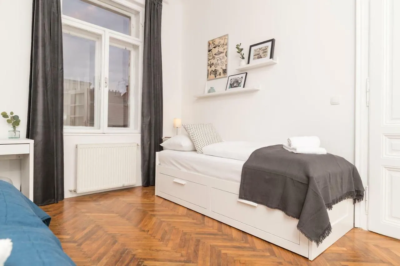 Apartment Ferienwohnung Spittelau Chillout Lounge by ichbucheAT Wien