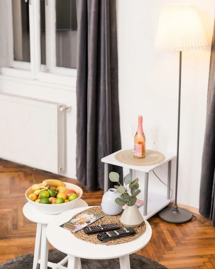 Ferienwohnung Spittelau Chillout Lounge by ichbucheAT Wien