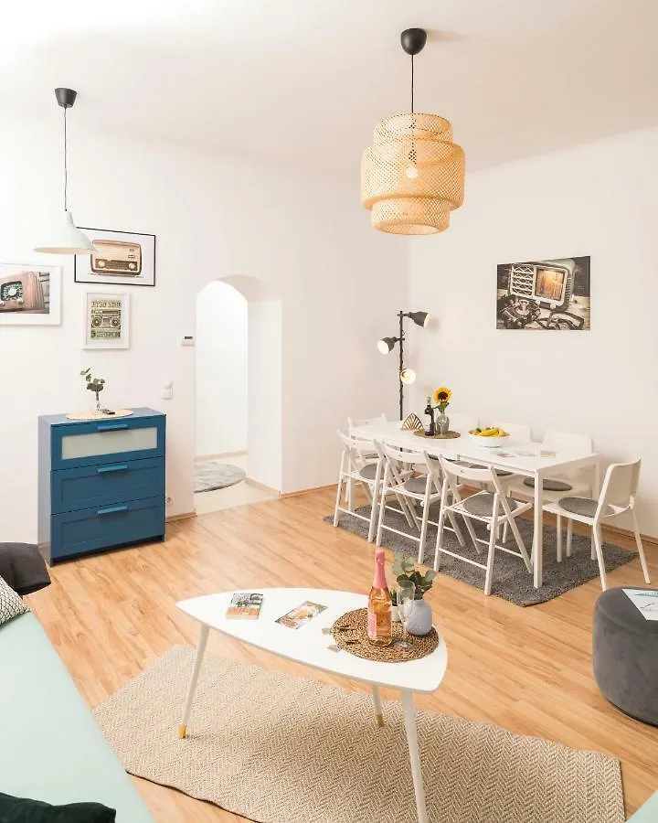 Spittelau Chillout Lounge Spacious Bright Contactless Selfcheckin فيينا النمسا