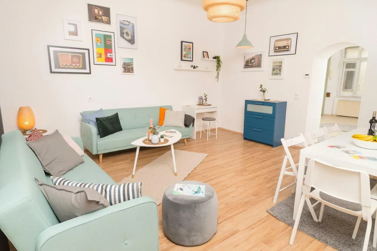 شقة Spittelau Chillout Lounge Spacious Bright Contactless Selfcheckin فيينا النمسا
