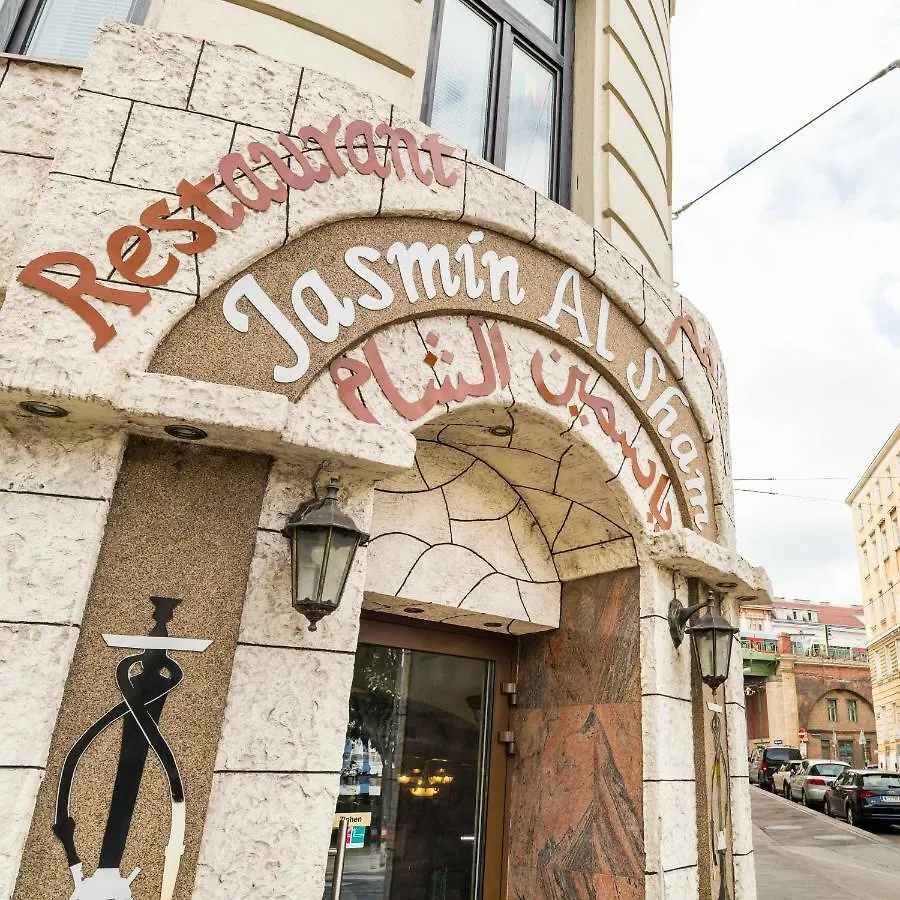 Apartment Spittelau Spacious Bright Contactless Selfcheckin Central Metro Train Station Vienna