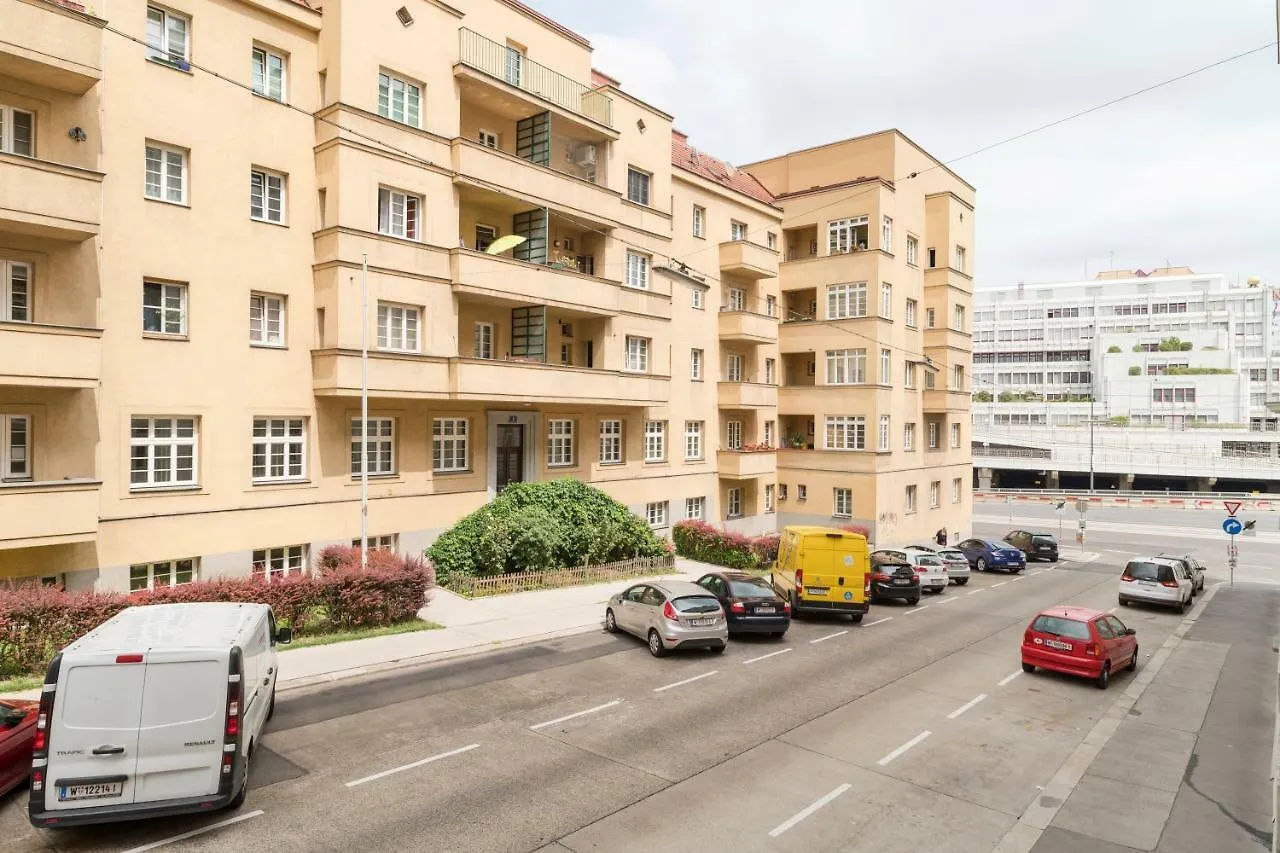 Spittelau Chillout Lounge Spacious Bright Contactless Selfcheckin Vienna Apartment
